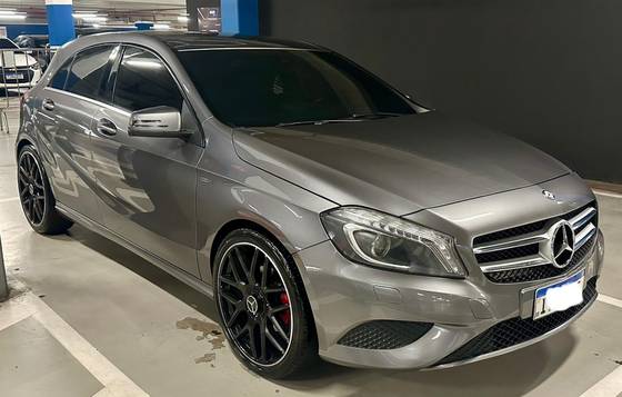 MERCEDES-BENZ CLASSE A 1.6 200 TURBO URBAN GASOLINA 4P AUTOMATIZADO